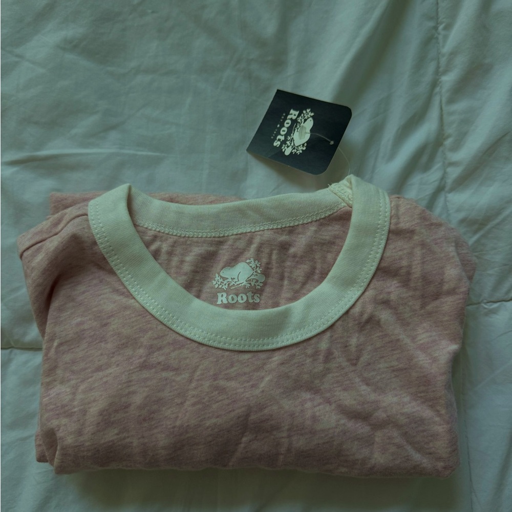 Brand New Roots Canada T-Shirt Light Pink